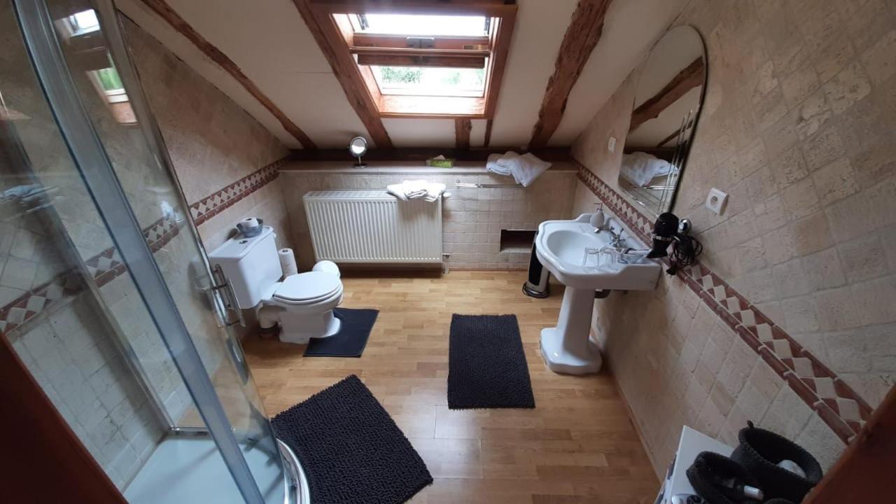 En Bord De Riviere Bed & Breakfast Casseneuil Exterior photo