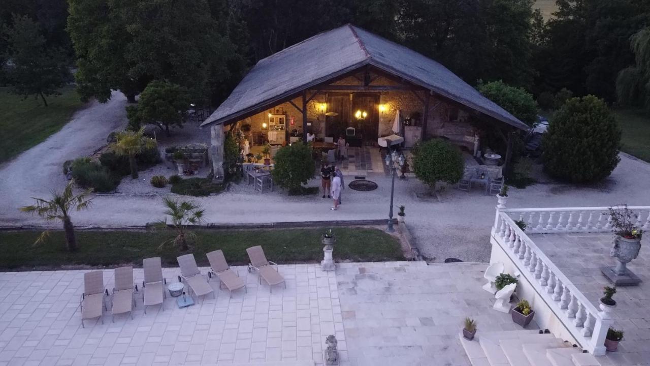 En Bord De Riviere Bed & Breakfast Casseneuil Exterior photo