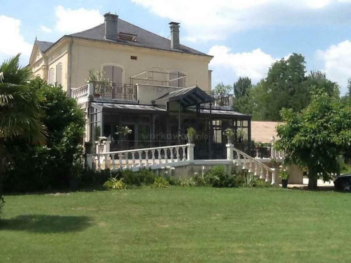 En Bord De Riviere Bed & Breakfast Casseneuil Exterior photo
